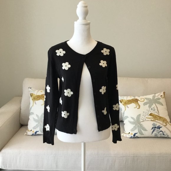 Sweaters - Cardigan with Flowers